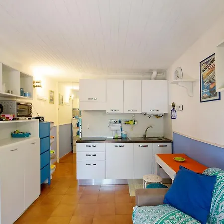 Apartment Monolocale Nel Parco Con Piscina