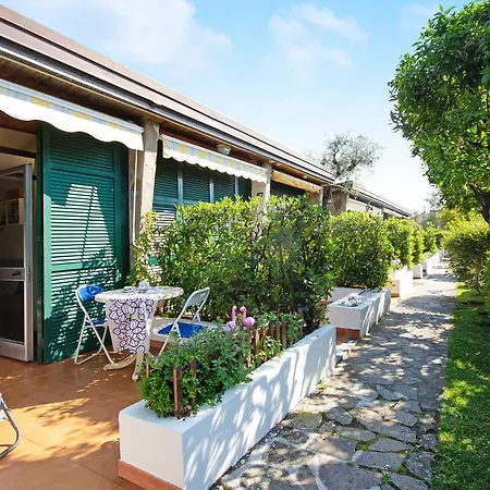 Apartment Monolocale Nel Parco Con Piscina Sestri Levante