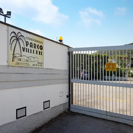 Monolocale Nel Parco Con Piscina *